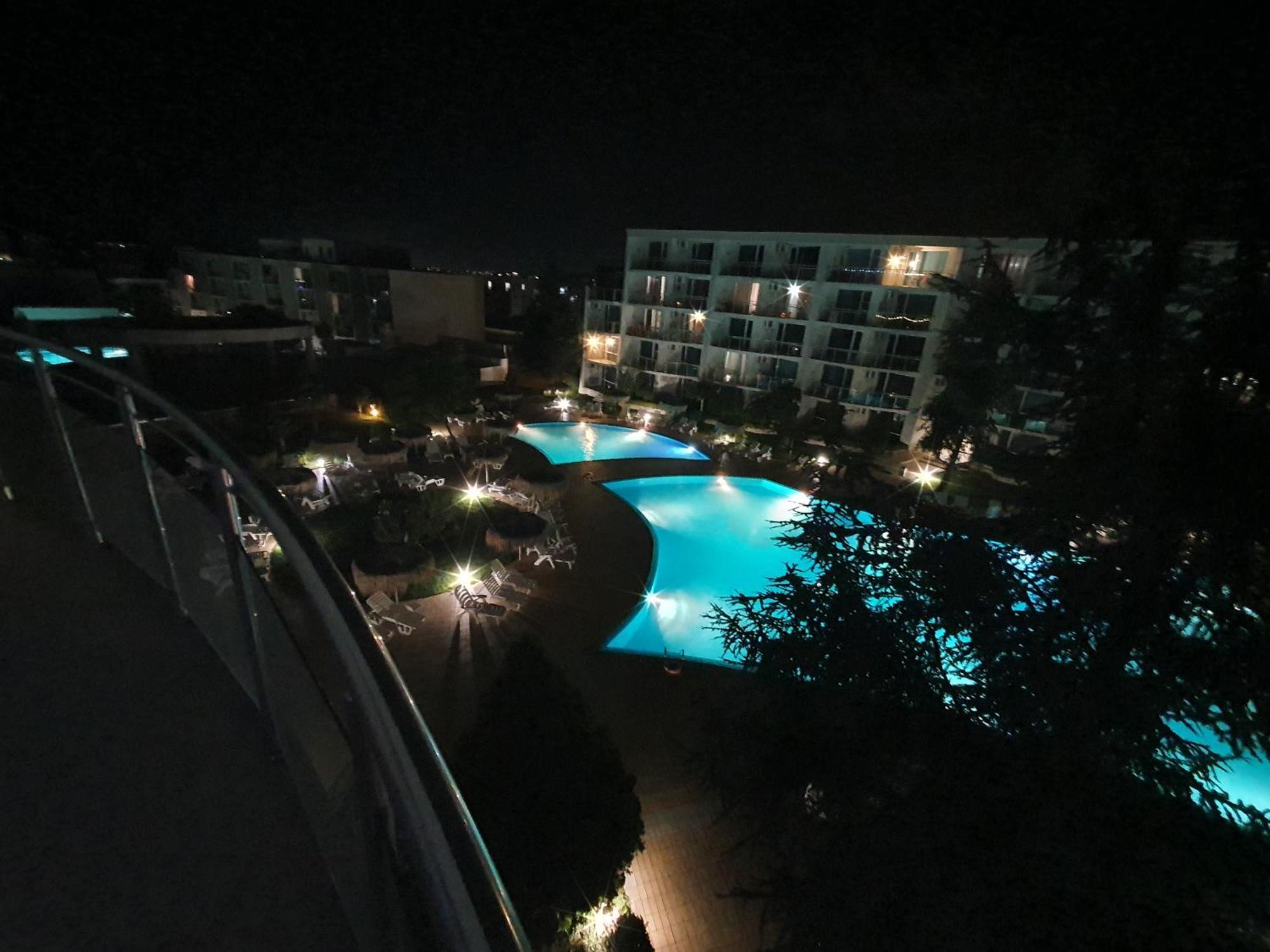 סרפובו Elena'S Lux Aparthotel - Town & Sea View - Atlantis Spa מראה חיצוני תמונה