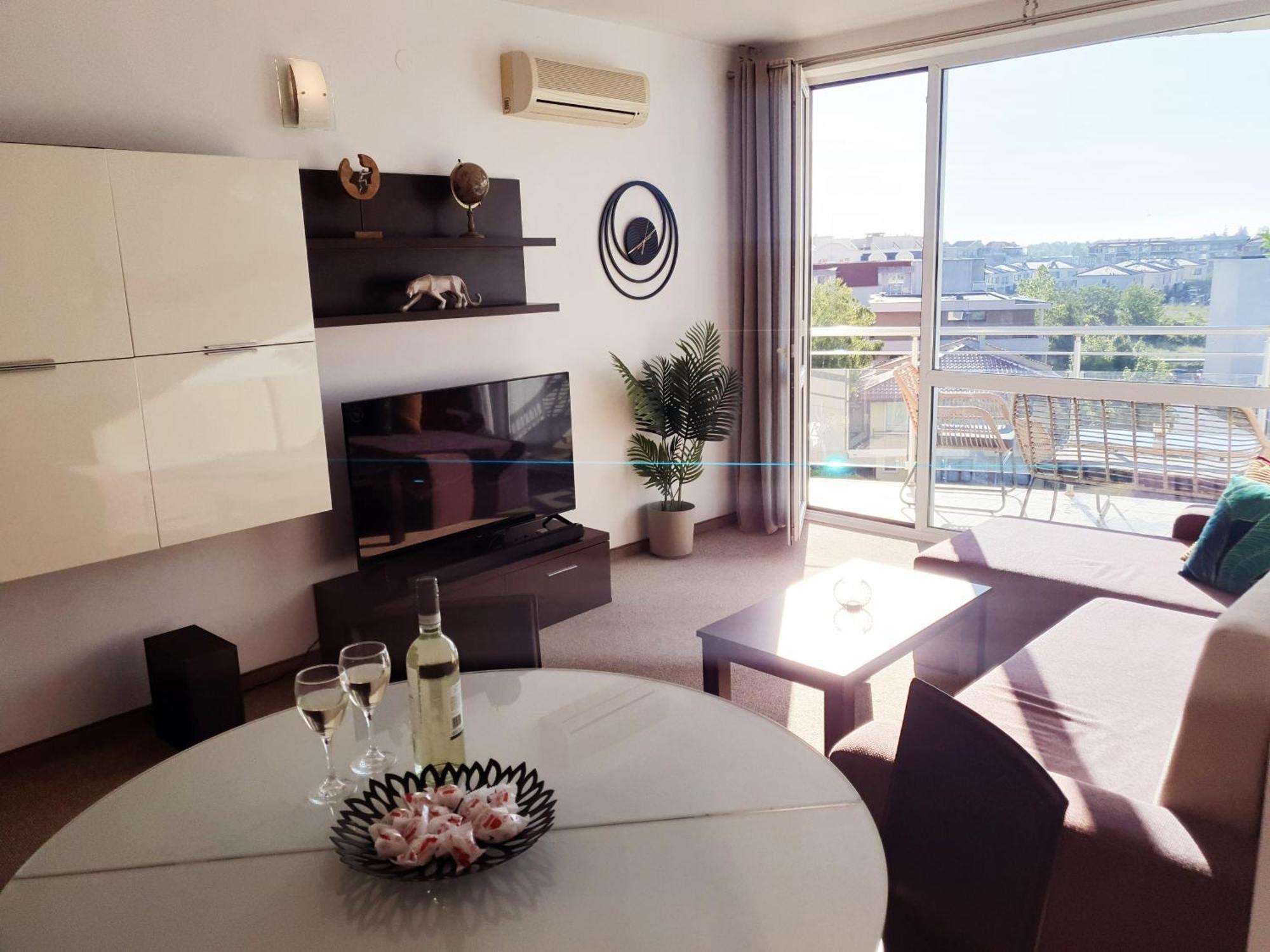 סרפובו Elena'S Lux Aparthotel - Town & Sea View - Atlantis Spa מראה חיצוני תמונה